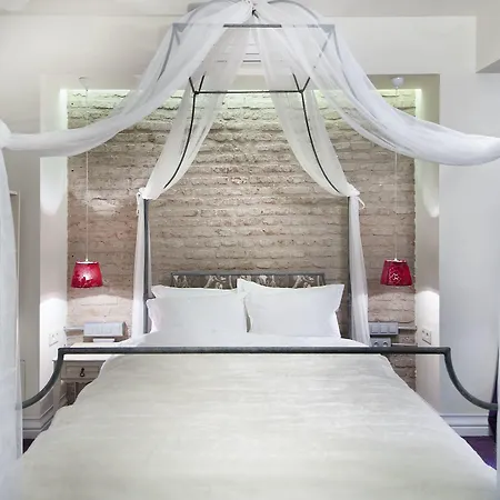 Nuru Ziya Suites 3*