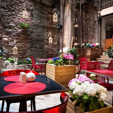 Nuru Ziya Residences ホテル 3*