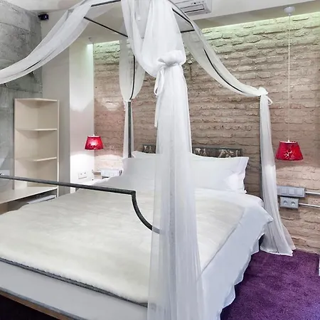 Hotel Nuru Ziya 3*
