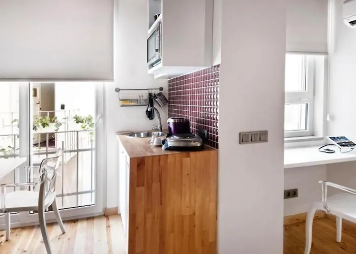 Nuru Ziya Residences ホテル 3*