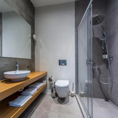 Nuru Ziya 2* Istanbul
