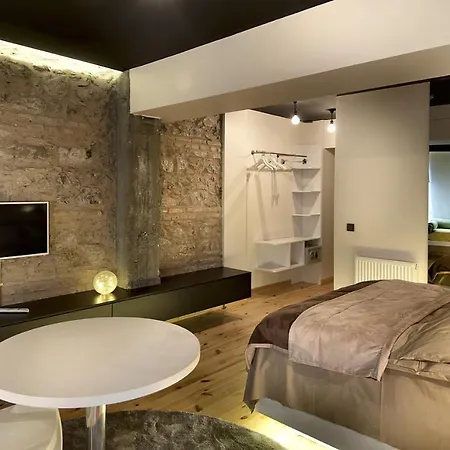 Nuru Ziya Hotell 2*