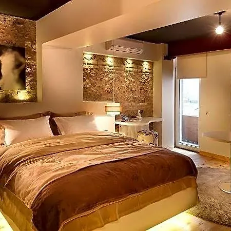 Nuru Ziya 3*