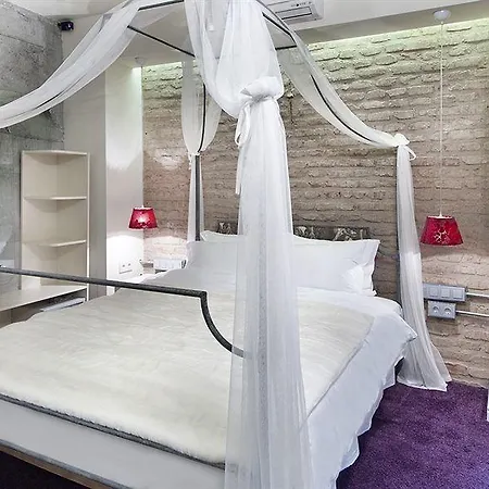 Nuru Ziya Residences Otel 3*