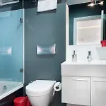 努鲁子​​牙套房酒店 酒店