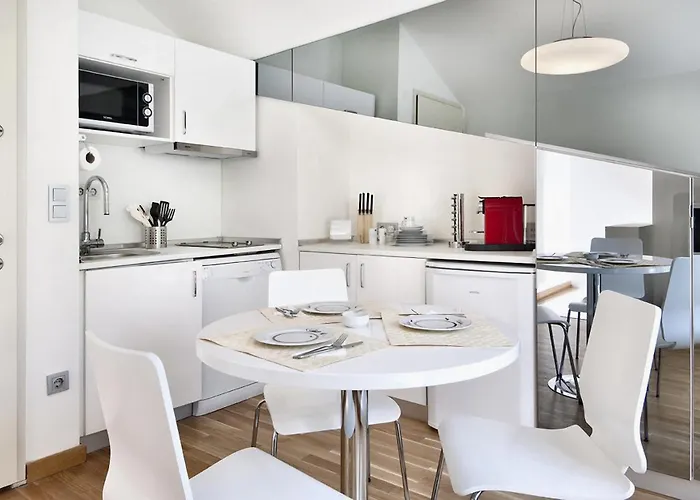 Nuru Ziya Residences 3*